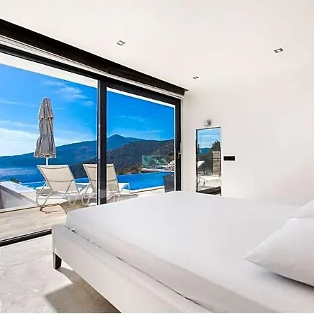 Villa Sleeps 13 With Pool Air Con And Wifi Kalkan