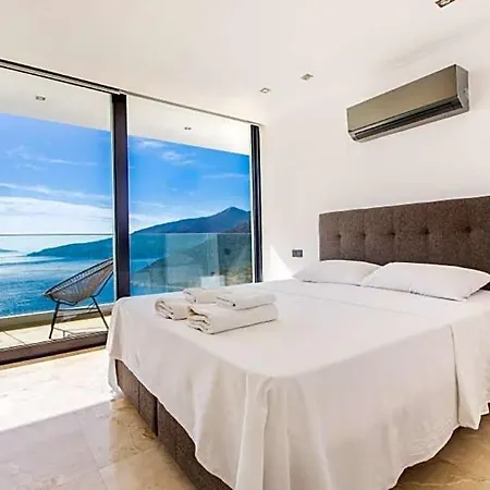 Villa Sleeps 13 With Pool Air Con And Wifi Kalkan